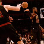 no-look-pass-seni-mengoper-tanpa-melihat-dalam-bola-basket