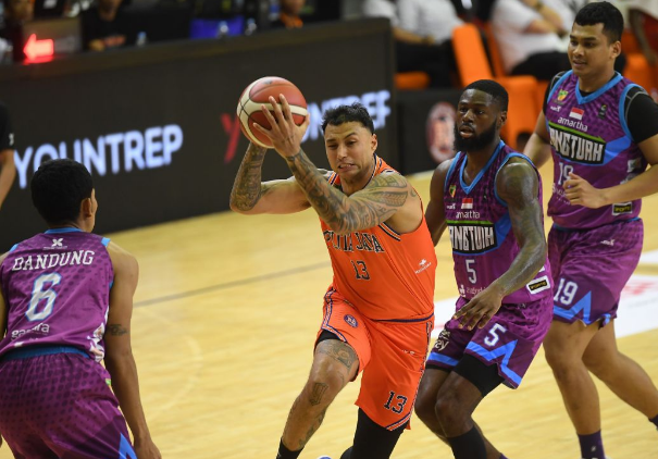 derby-jakarta-di-ibl-persaingan-pelita-jaya-vs-hangtuah