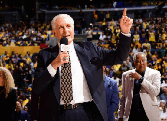 lakers-hormati-pat-riley-dengan-sebuah-patung-di-tahun-2026