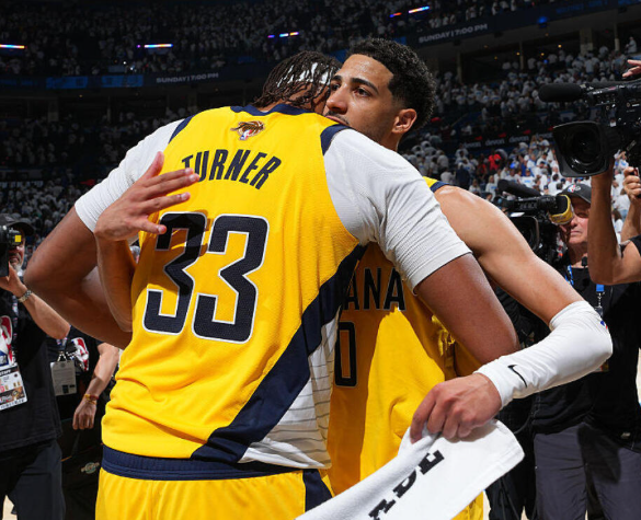 kesenangan-myles-turner-usai-jelajahi-milwaukee