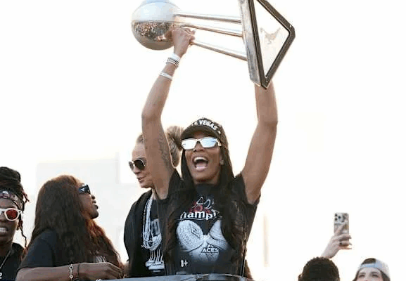 Adam Silver Menjanjikan Kenaikan Gaji Pemain WNBA adam-silver-menjanjikan-kenaikan-gaji-pemain-wnba