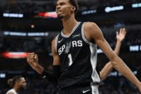 san-antonio-spurs-kembali-mencetak-5-0-diawal-musim
