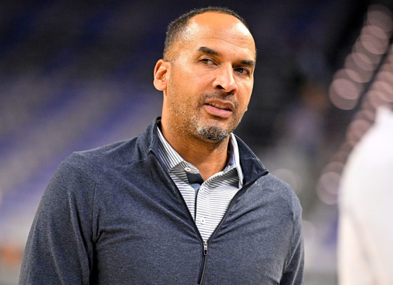 dallas-mavericks-memecat-gm-nico-harrison