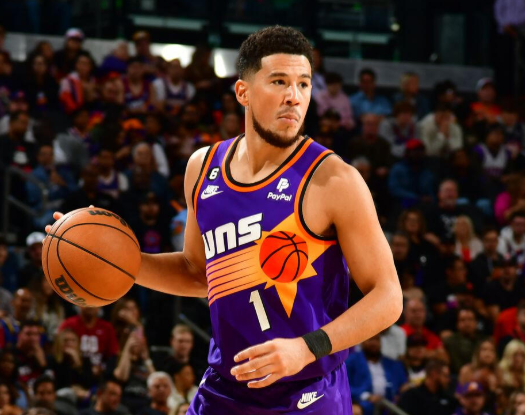 devin-booker-akan-absen-selama-setidaknya-1-pekan