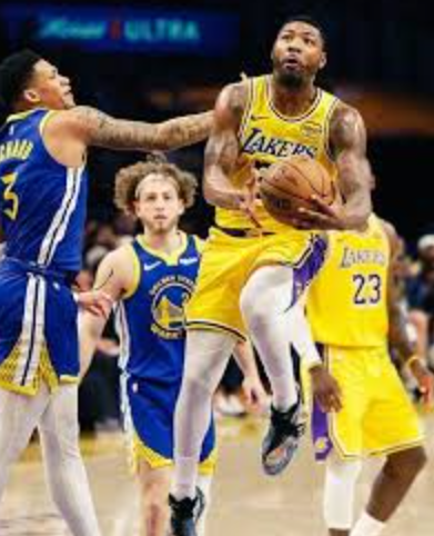 Lakers Kalahkan Warriors 105-99, LeBron Dominan
