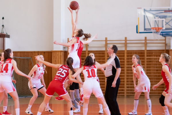 Teknik Crossover Dribble Basket yang Mematikan